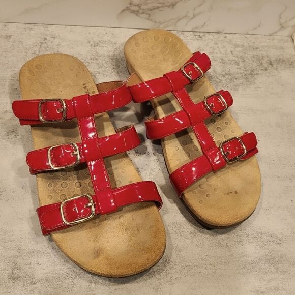 Vionic Misa Adjustable Strap Slide Red Patent Leather Sandals | 8 - Picture 3 of 11